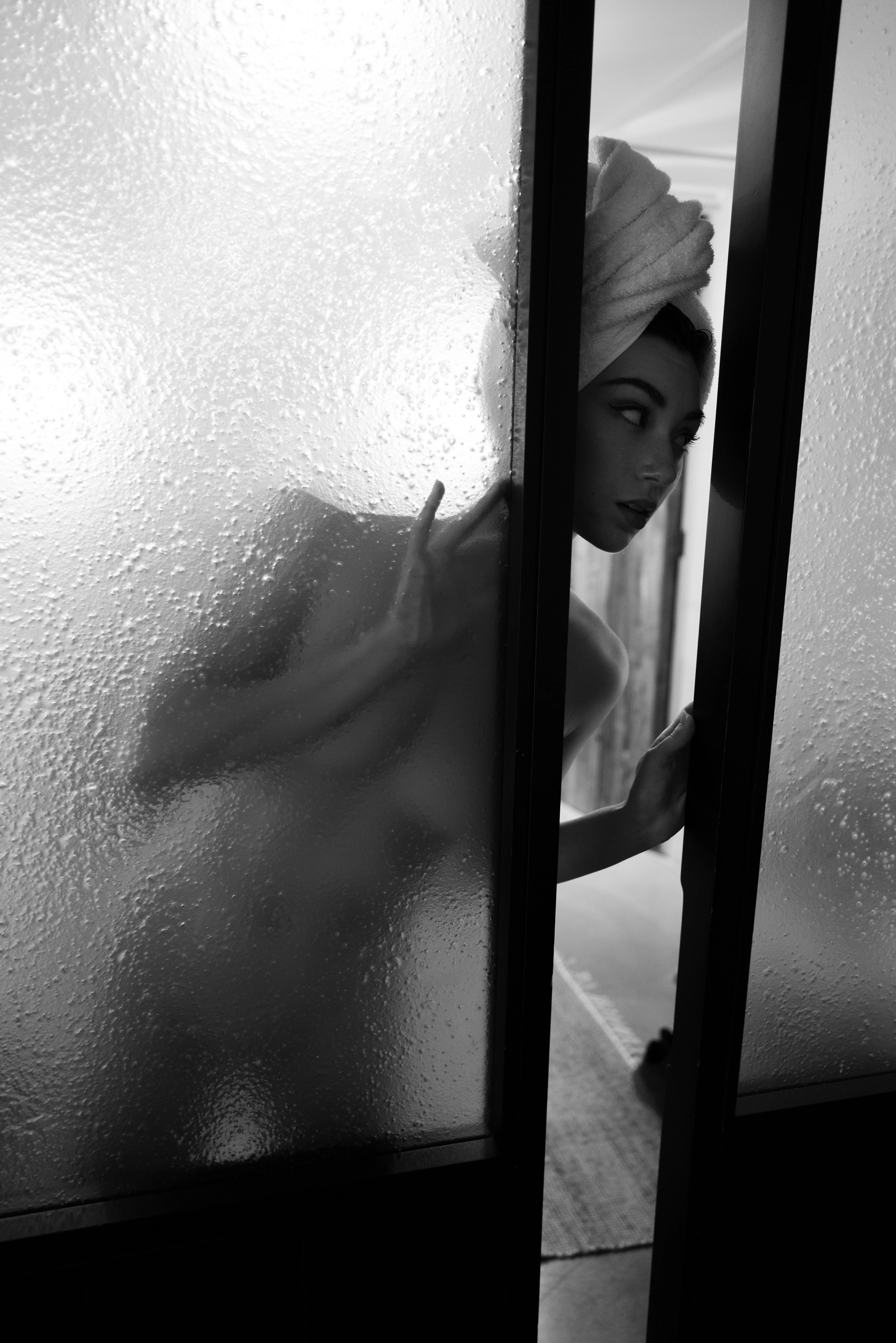 Peacking through posted by bellaballerina_