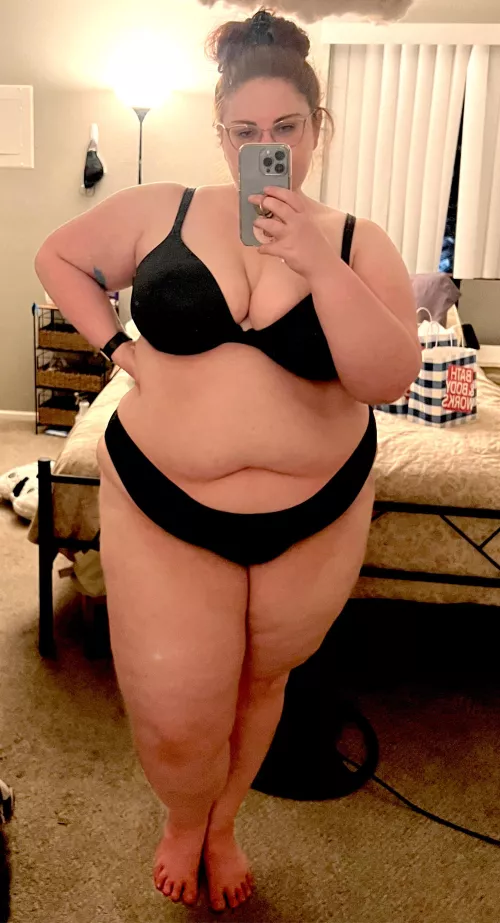 Ready to be boo’d up tbh by whatspom