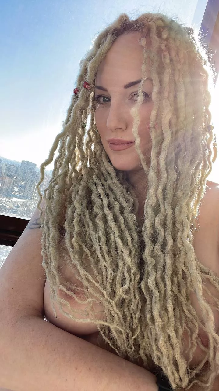 So many things you can do on the balcony 45F posted by BadAssBitchXX