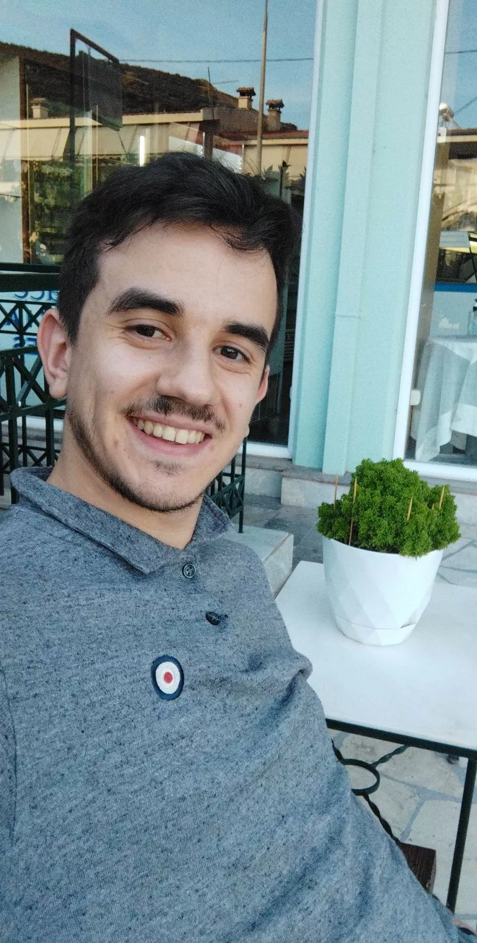 Talked a guy for a while. He asked for a selfie and I sent one. His response was 