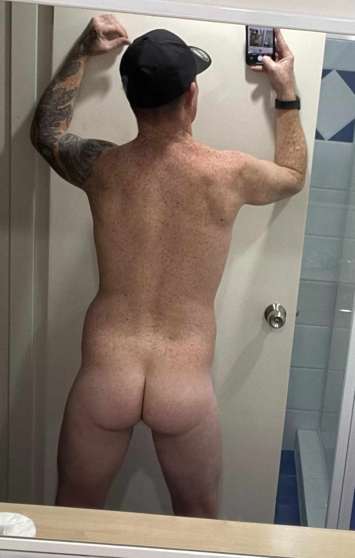 Wanna bang on the door with me? posted by Aussie2323