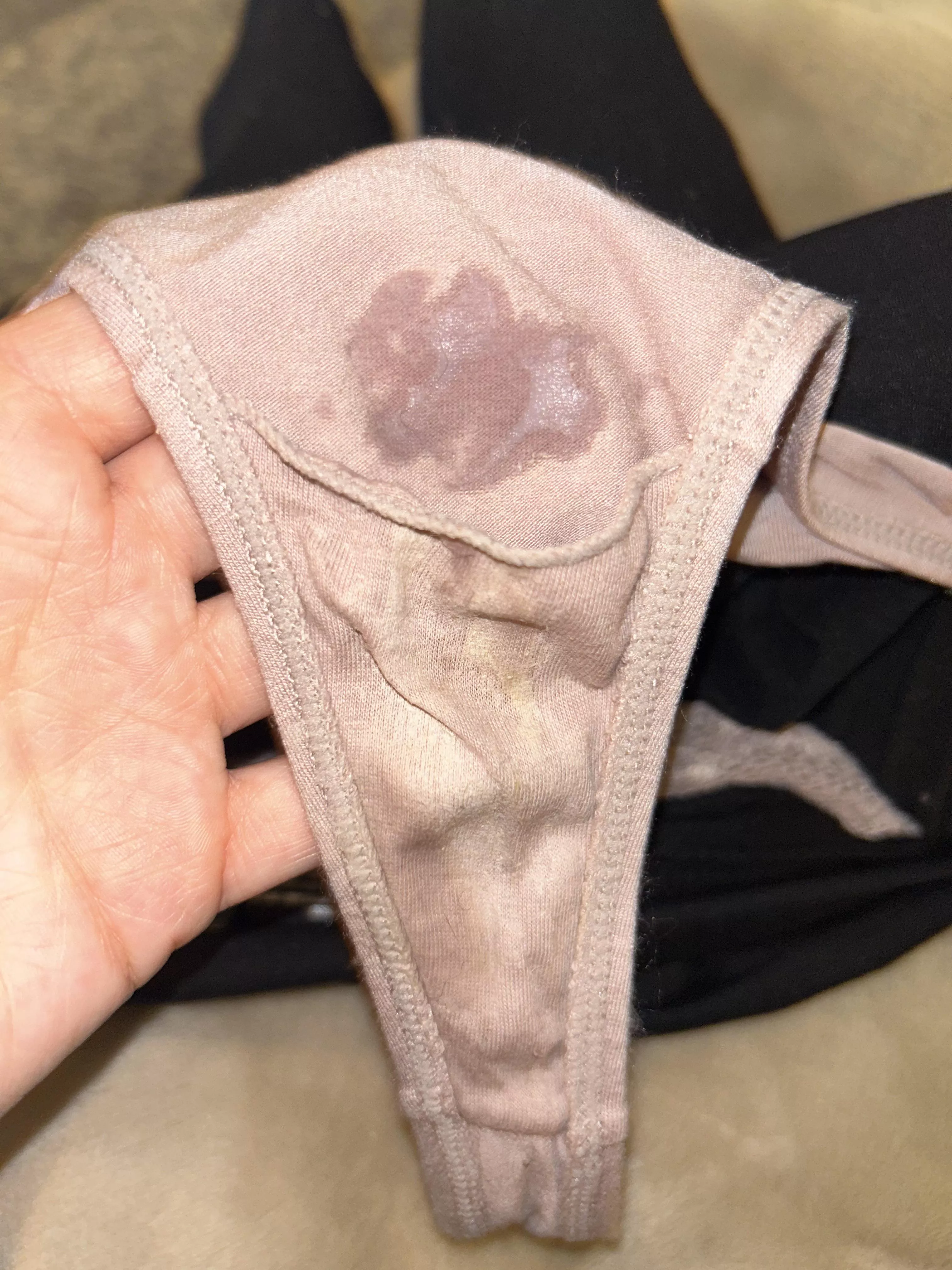 Wet and dry cream posted by xraebby