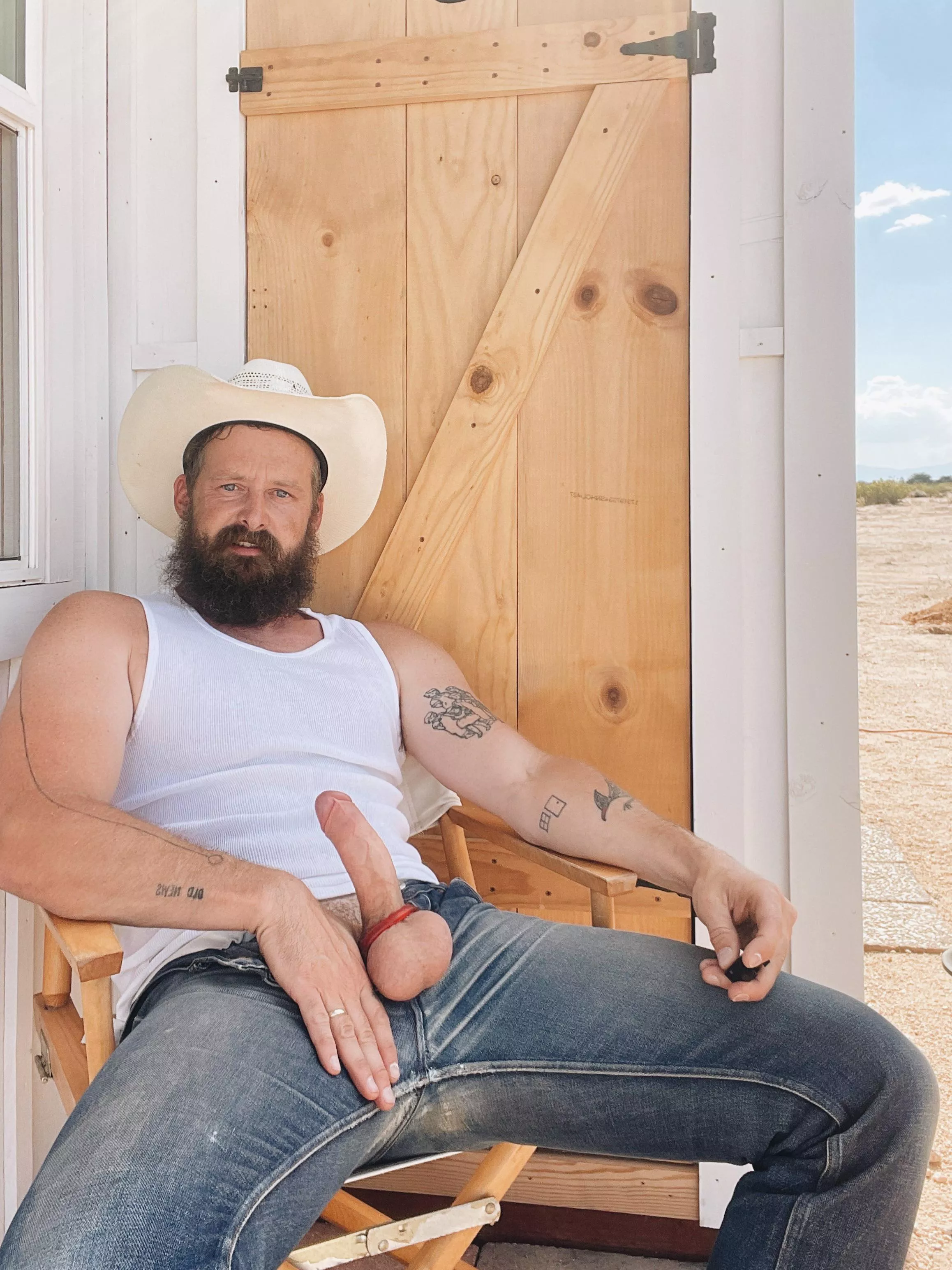 Who wants to help me work on my house??? posted by whateveroksure