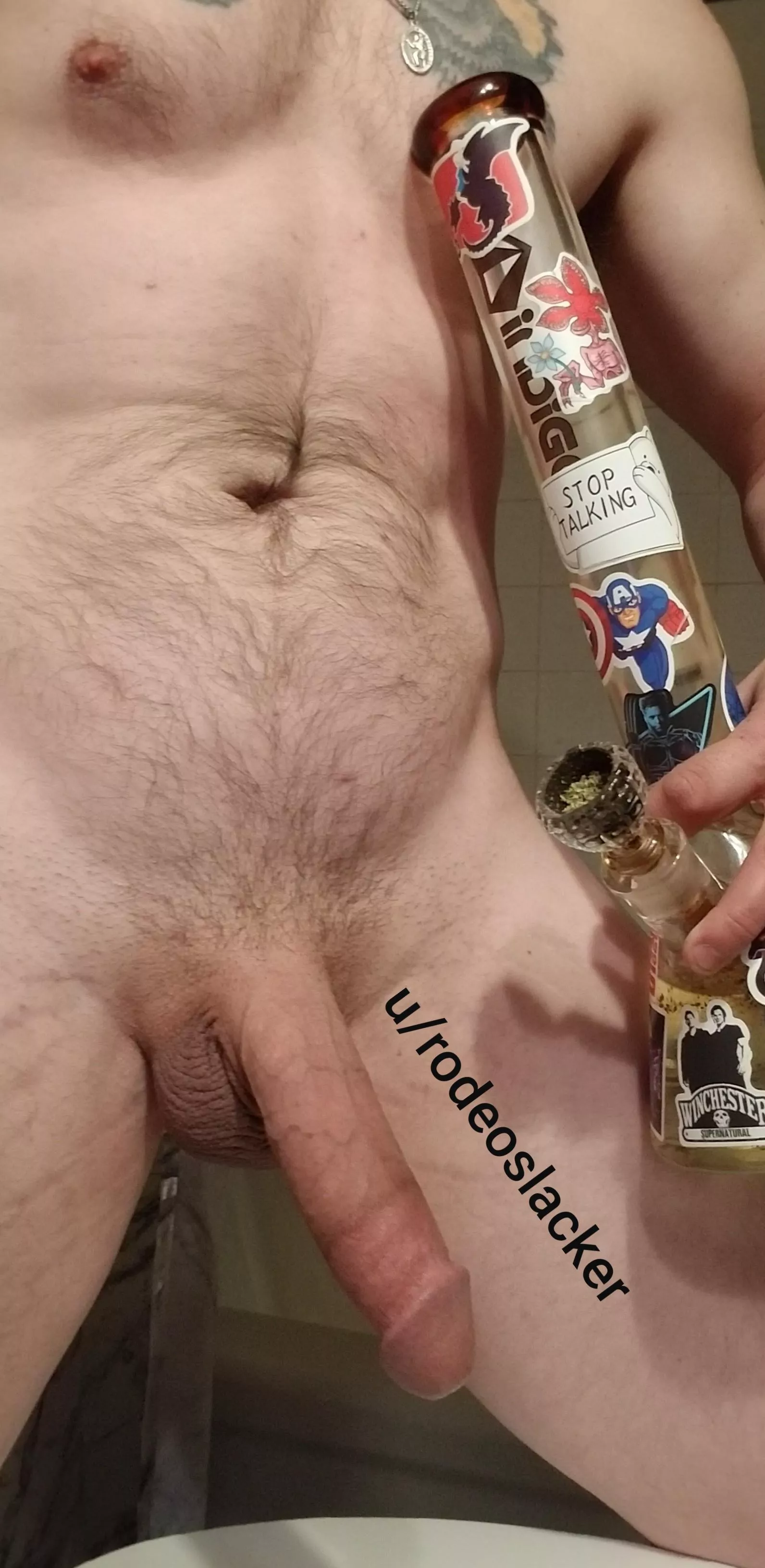 Who wants to s[m]oke and shower with a single dad? [33] posted by rodeoslacker