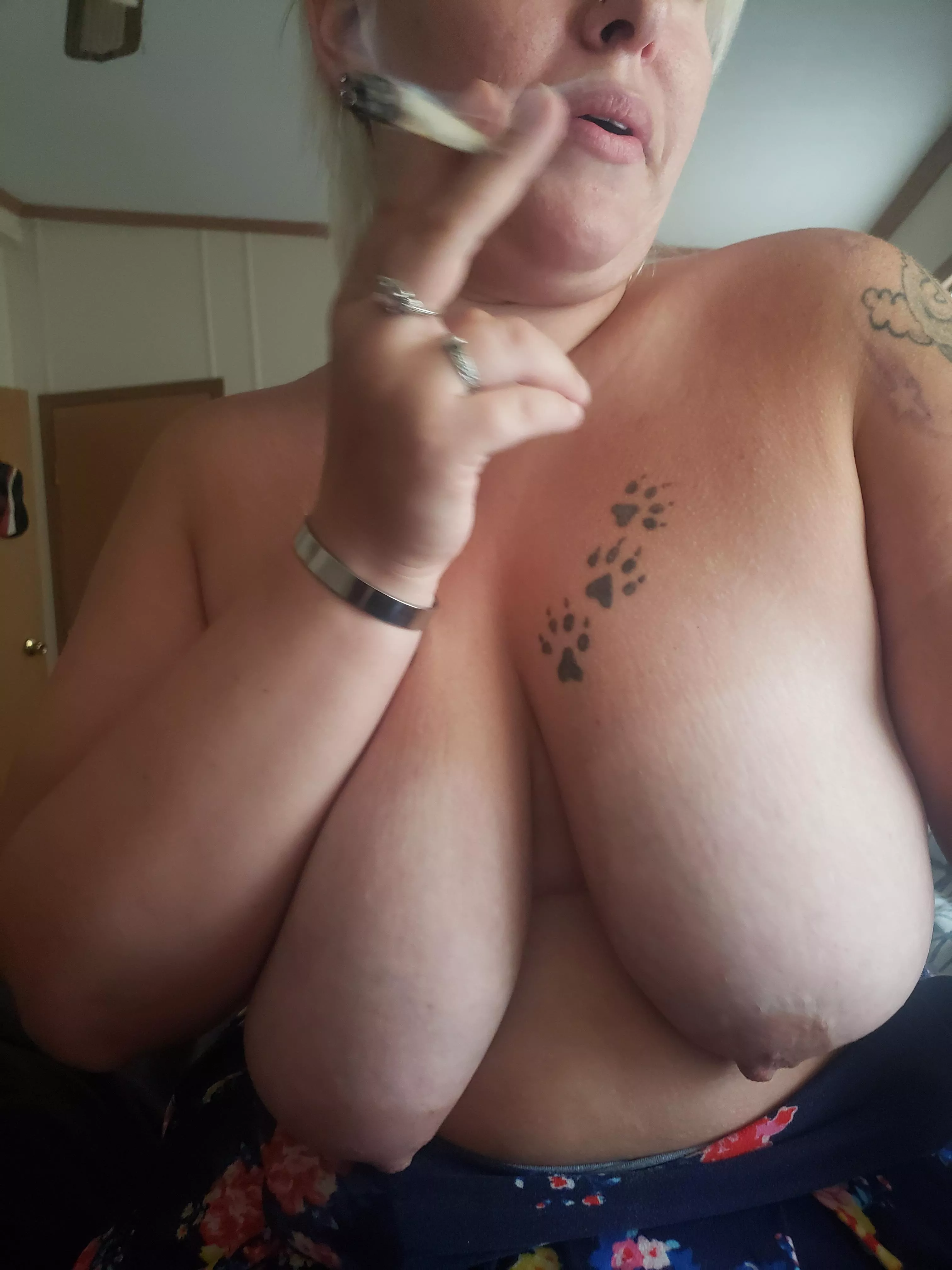 Whose hit is it? (F) posted by hersexybutt