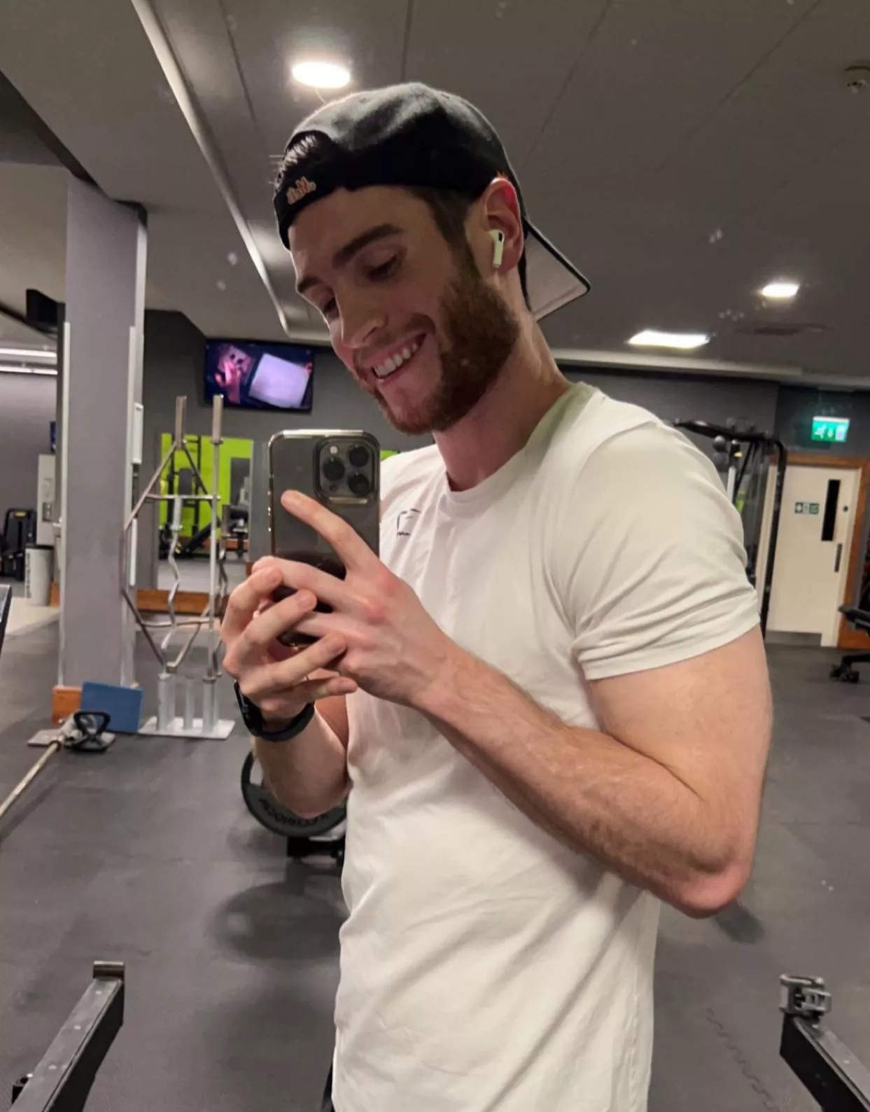 28M, baby pump pic posted by littlesebastian3