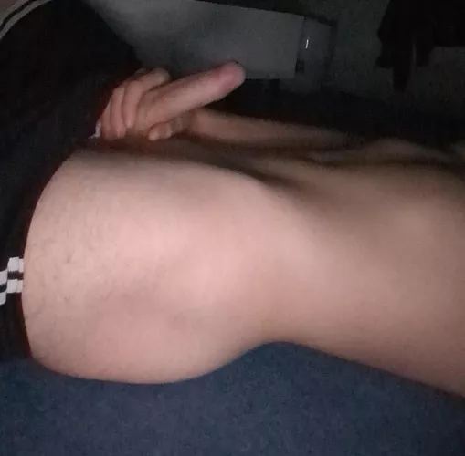 Avg gaming bro by HonestLog5439