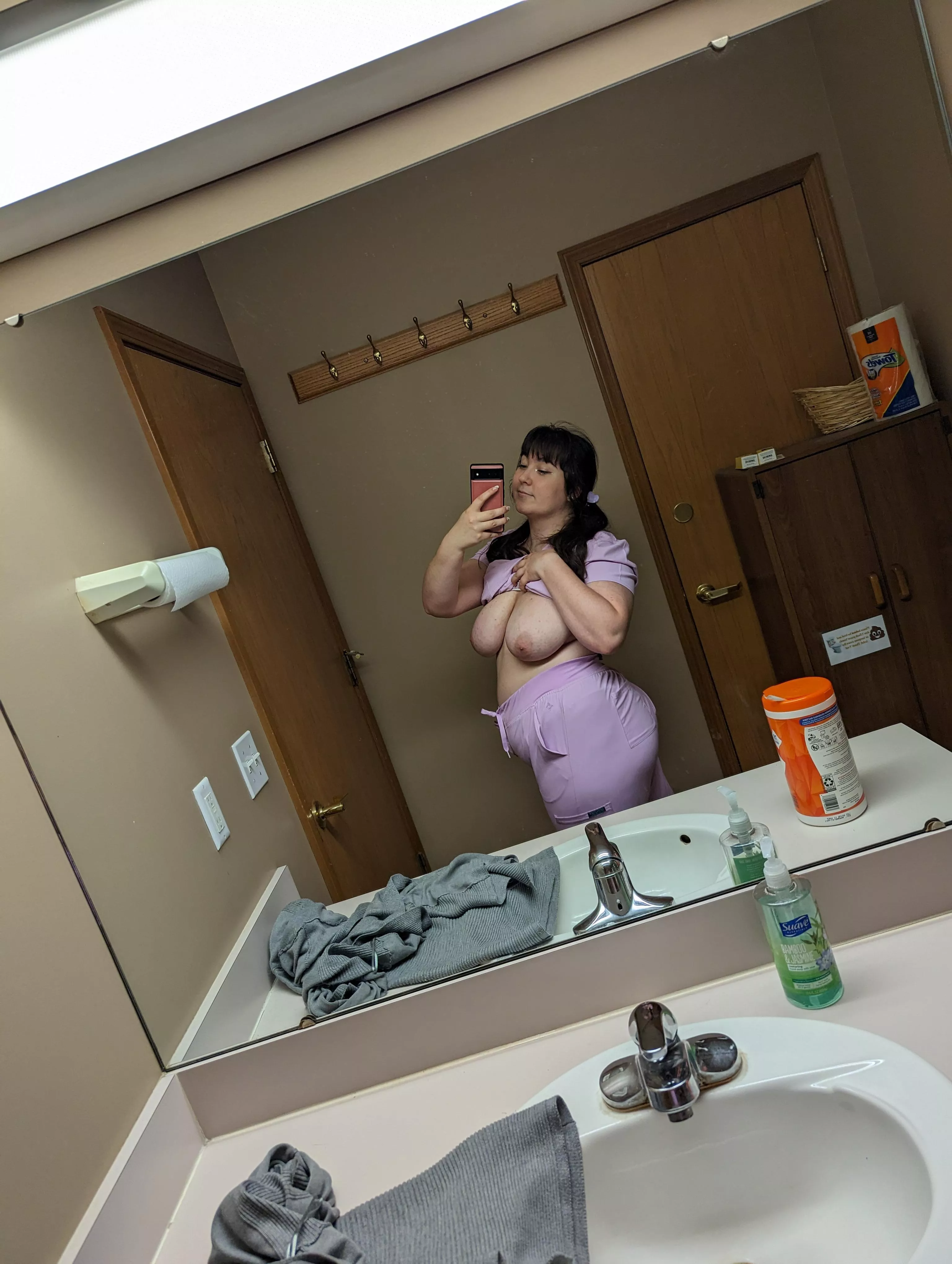 Do you think chubby vet techs are cute? posted by DelilahTheBaker