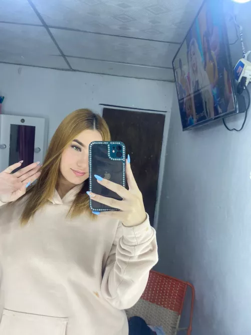 Dont forget to smile back with me [F] by yoursweetchick