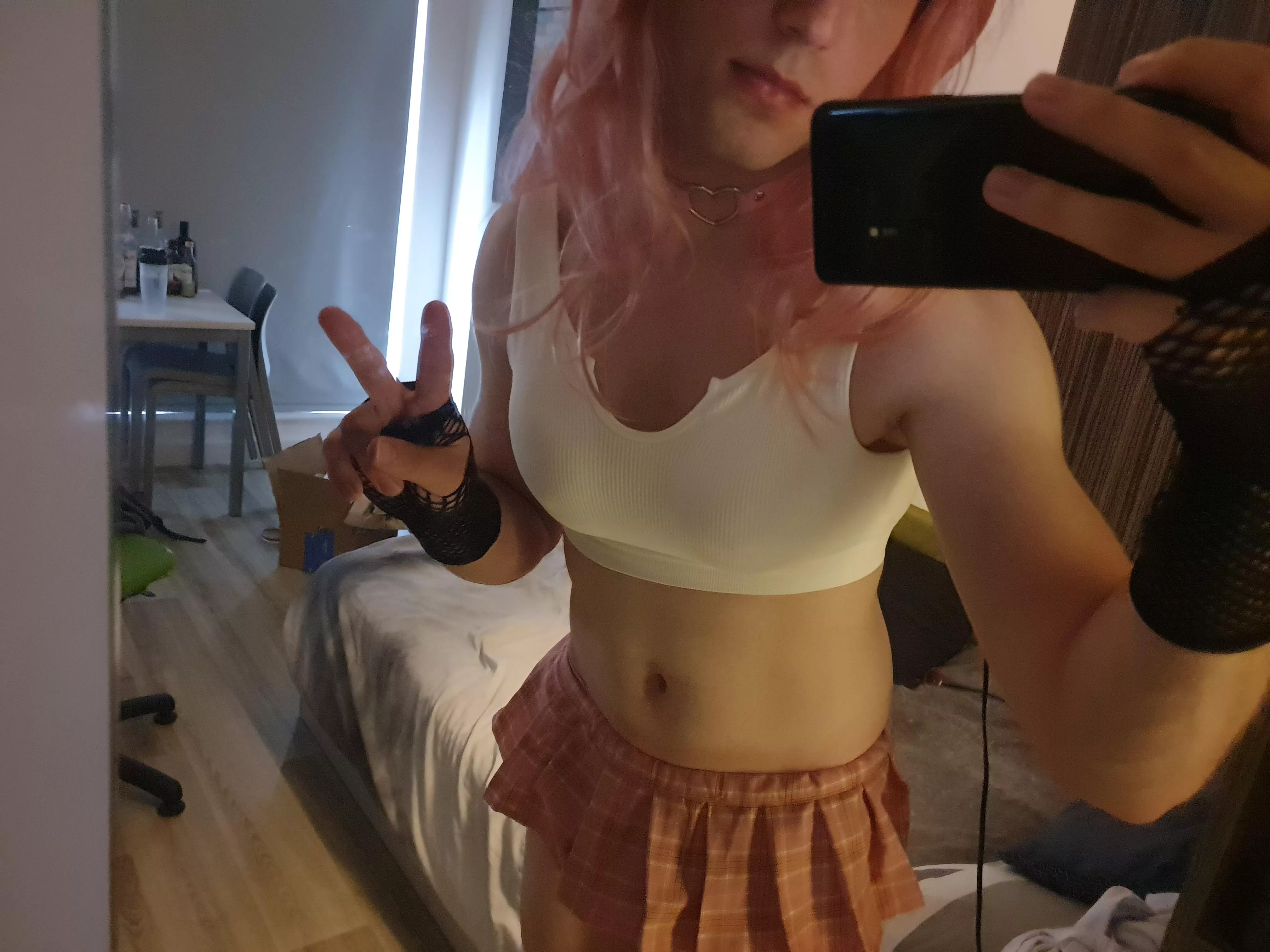 First time posting here >~< posted by BrownieForDessert