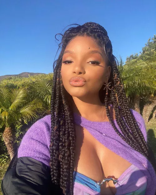 Halle Bailey by assclown616