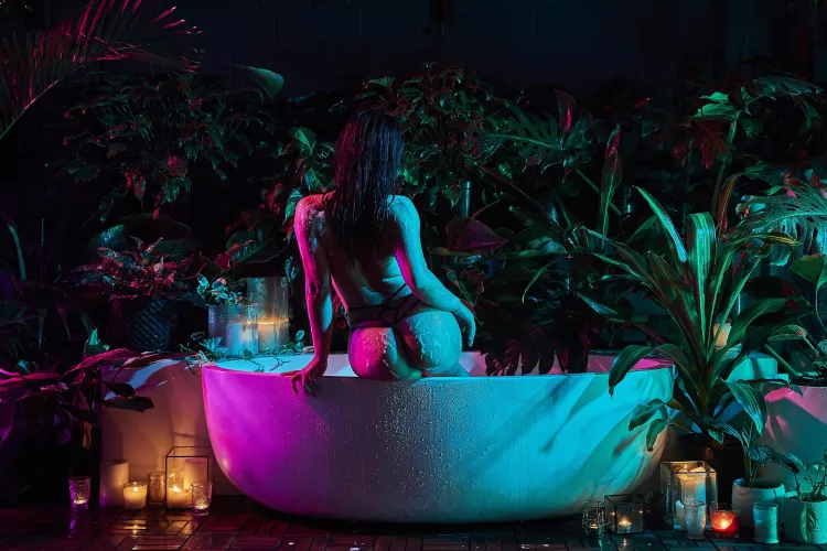 I love the lighting on my ass ;) by inanimatepanda