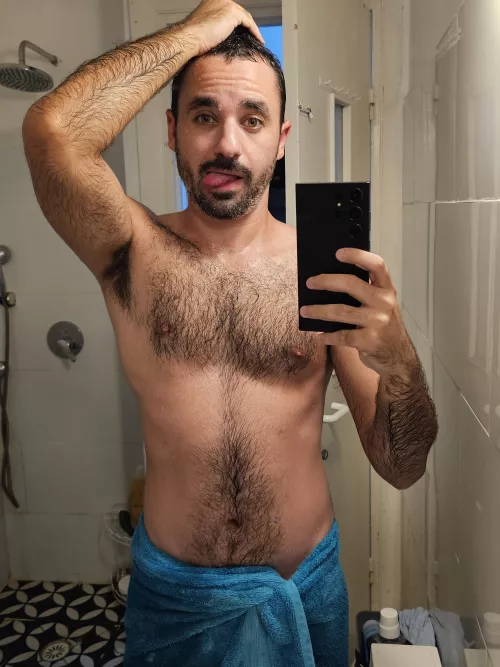 I'm wet cause I took a shower. Too hairy? by zoro_homo