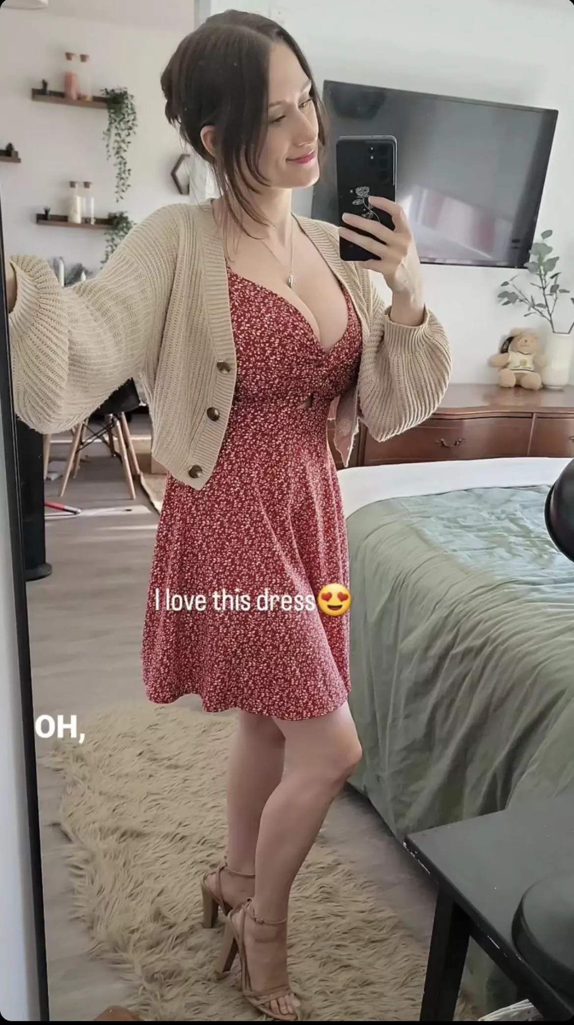IUTR That Sundress posted by TheDEexpert