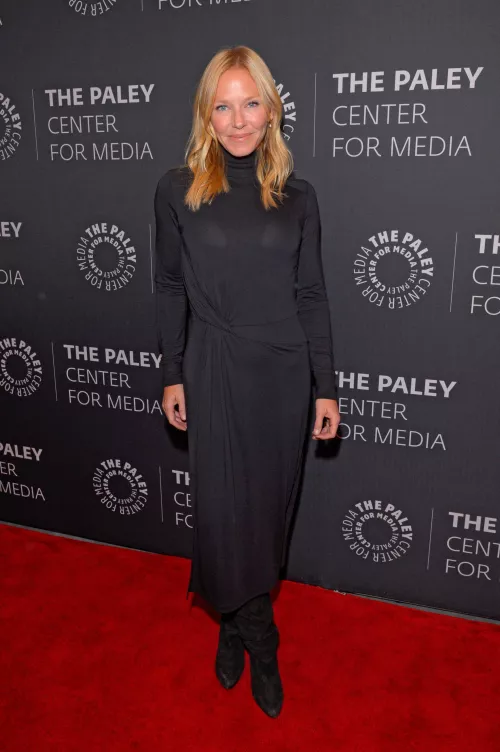 Kelli Giddish by RepresentativeFly565