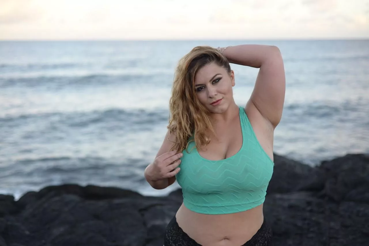 London Andrews posted by evenflow_2991