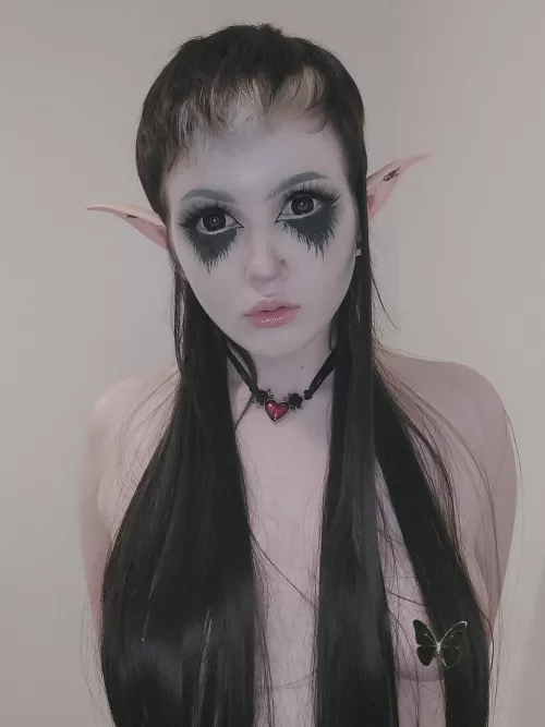 Meet me at the enchanted forest 🍀 [enby] by devinebaby69