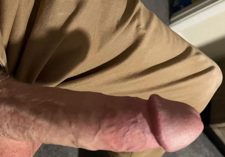 Need someone to play with before bed (30) by dansmith407