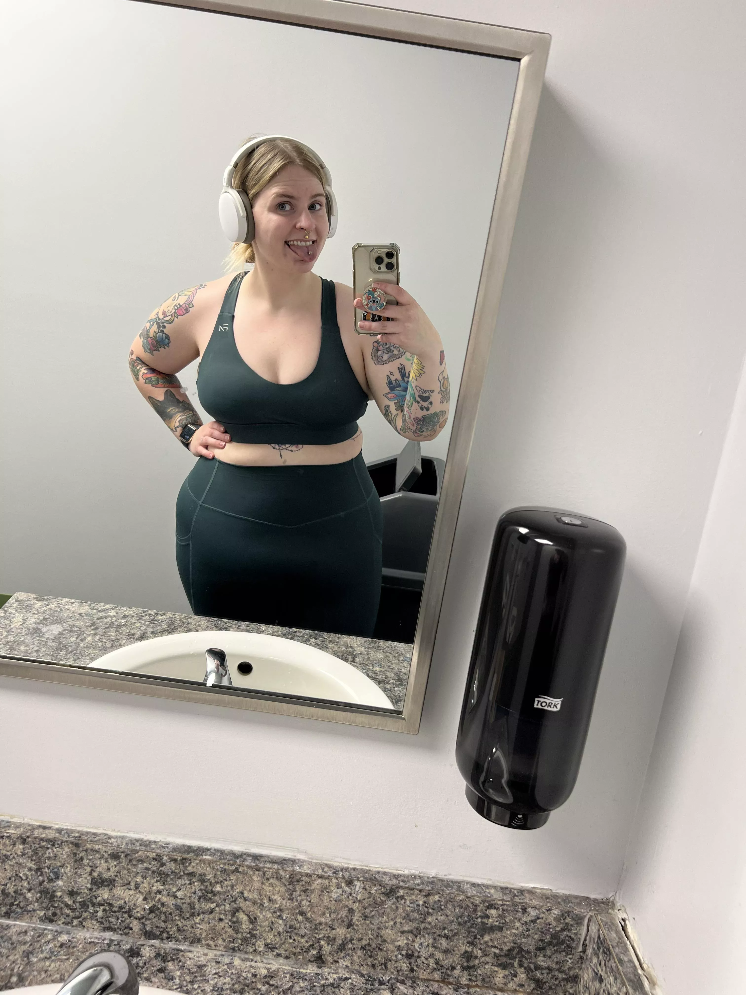 New fit. posted by curvytattooed282