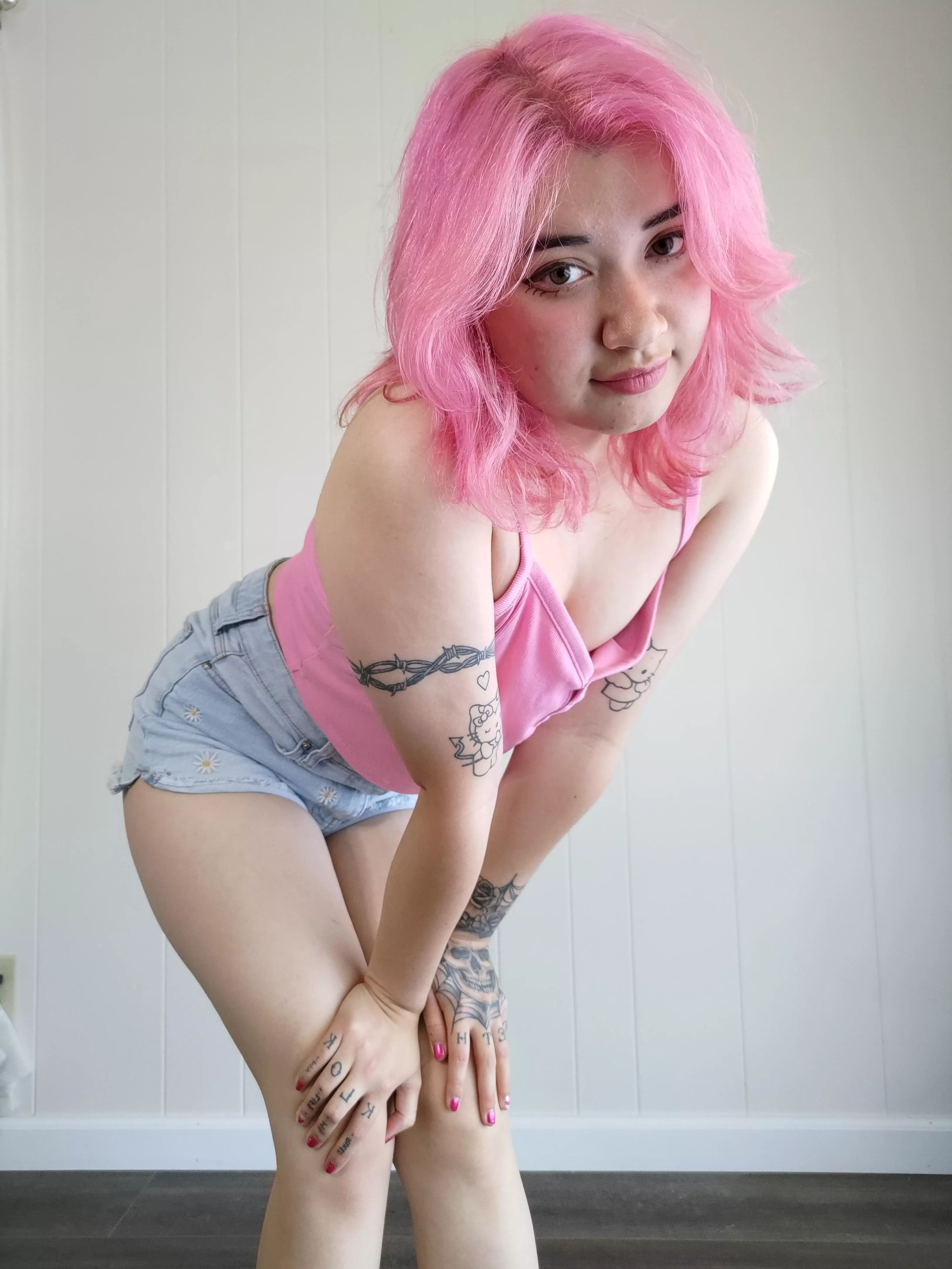 Pink & blue! One of the cutest color combos 🥰🌈 posted by RainbowValentine