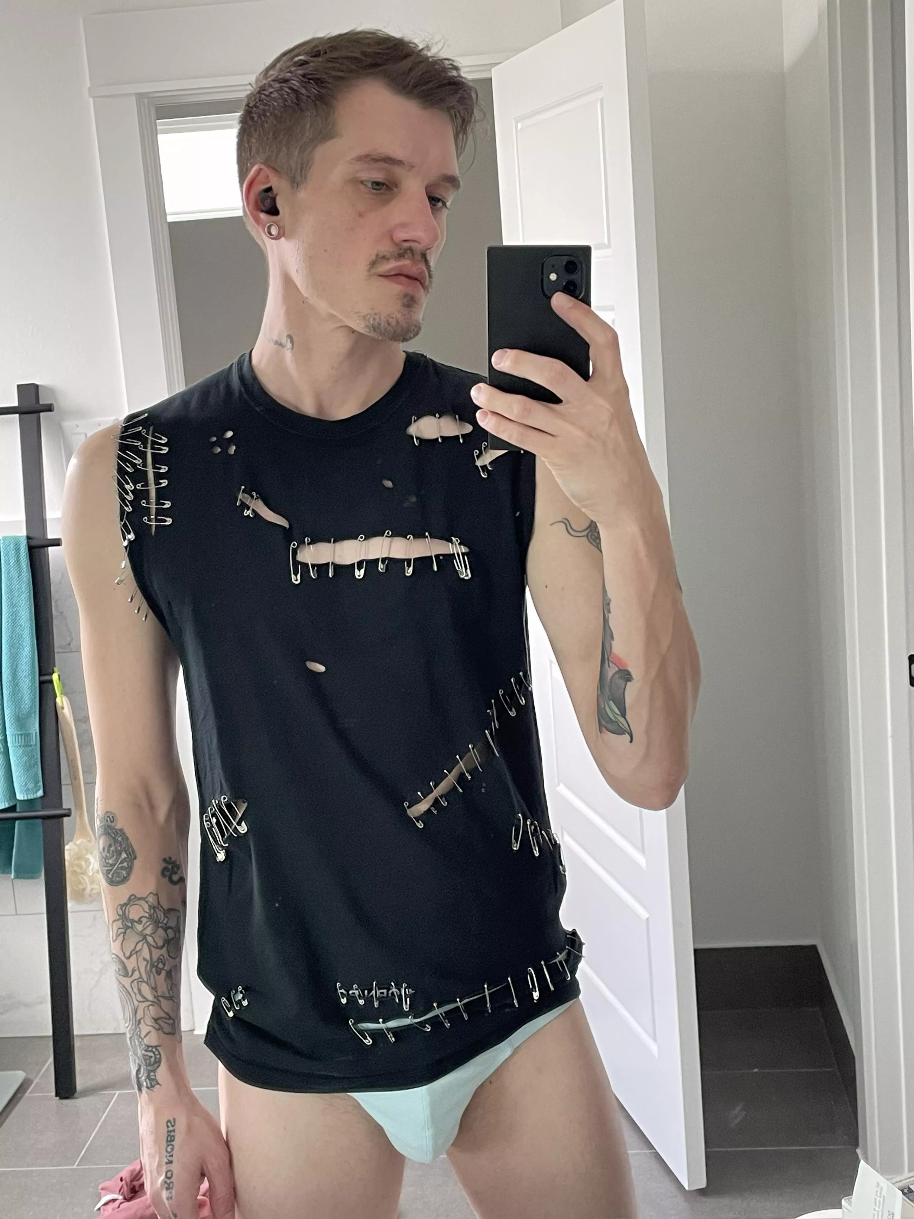 Promise you’ll remember that you’re mine posted by DialAforApathy