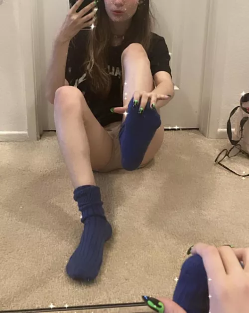 [selling] POV: Your goth gf sent you this while your at work~ All of July BOGO sale on all items~Selling panties/socks/bras and more~ items $15+ by SlutSellingSocks