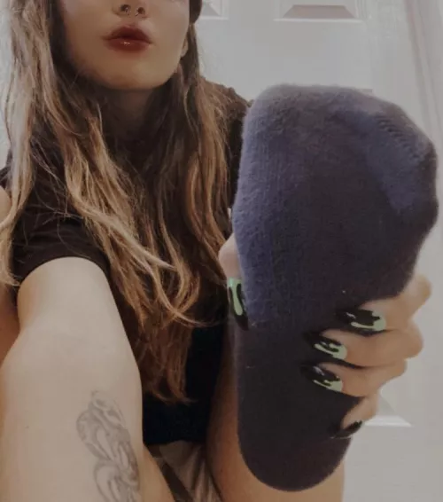 [selling] Take a sniff, loser~ All of July BOGO sale on all items~Selling panties/socks/bras and more~ items $15+ by SlutSellingSocks