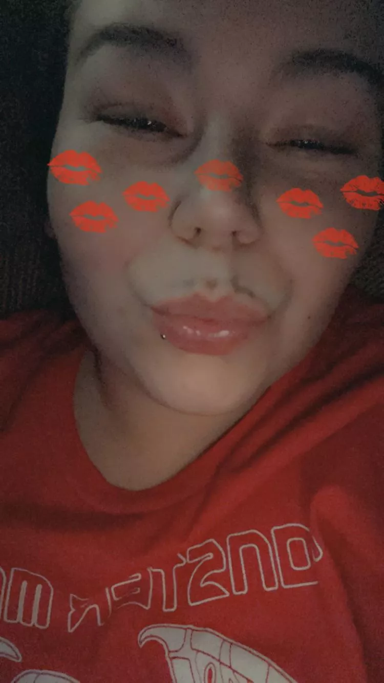 Sending love 😘 posted by OuchMyDignity94