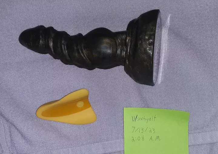 Small/Medium Fool's Gold Nova $60; Satisfyer High Fly (including charger) $10. Ships FREE to the 48 contiguous US only. PayPal G&S only posted by sextoyalt