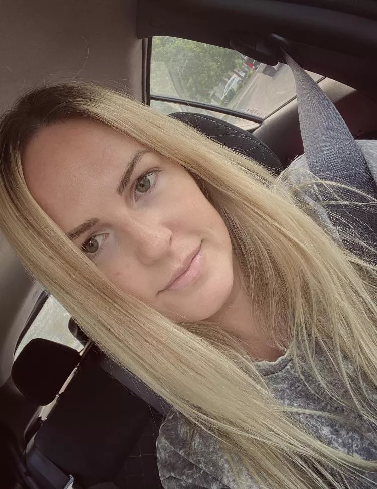 The face of a 32 yr old single mom. No time to put make up on posted by OliviaAnne1990