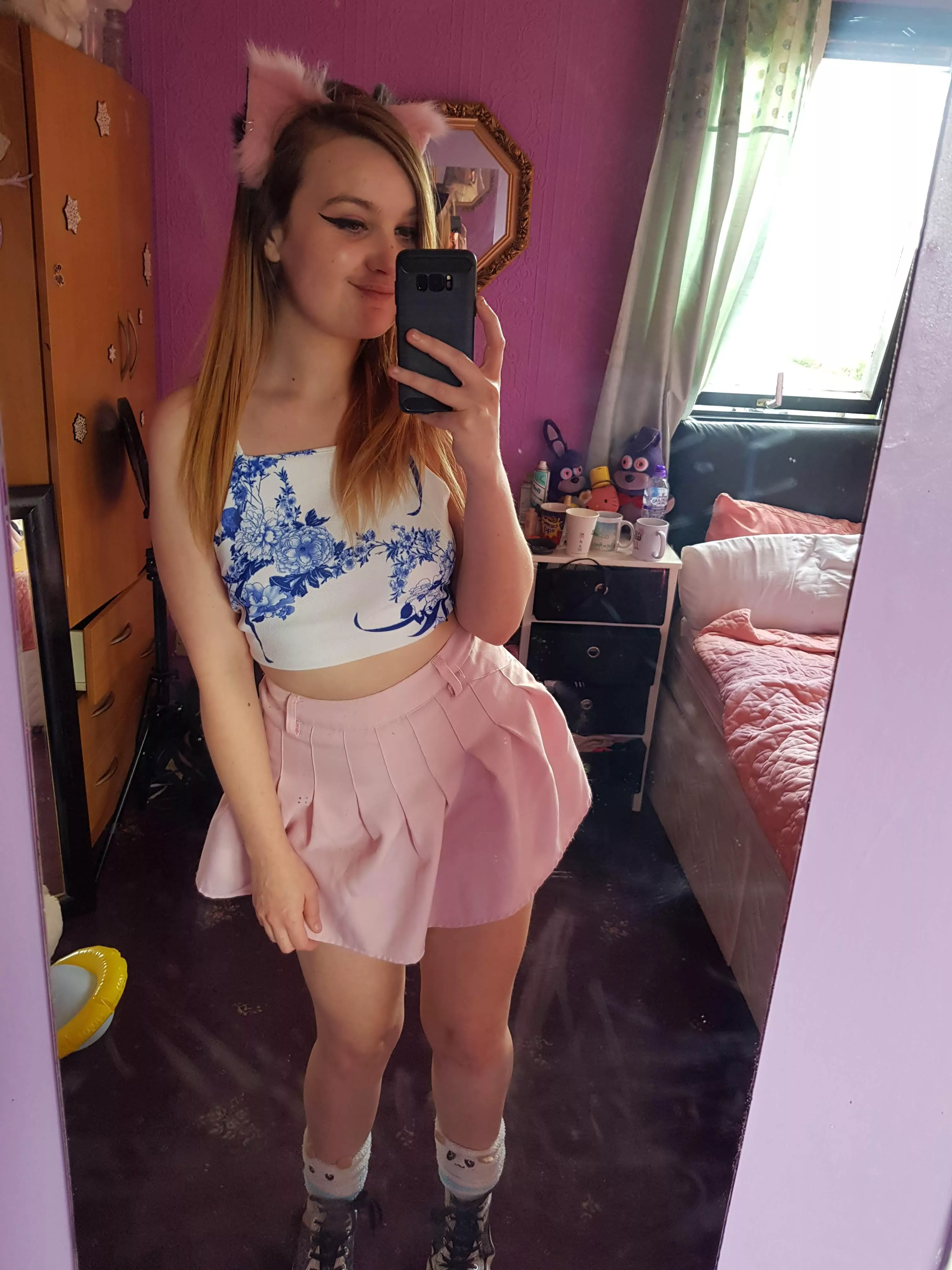 This top reminds me of my grannies fancy china (F) posted by thatbunnygrlxo