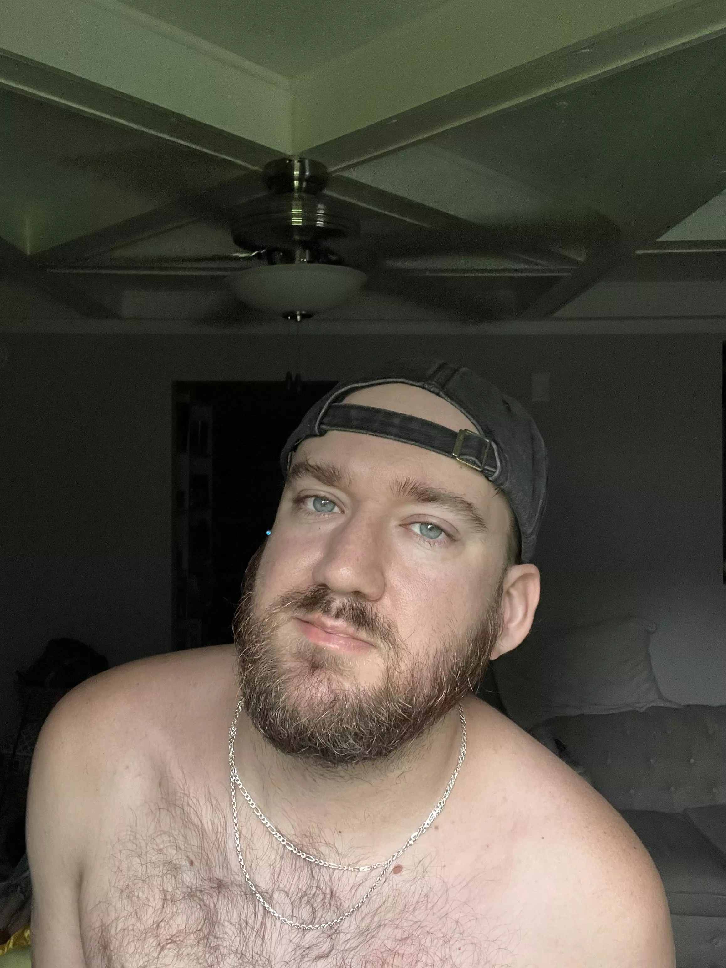 Typical Thursday morning, sleepy and running late posted by JustGenerico