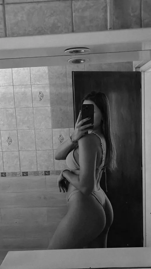 Would you like to be in the place of the mirror and constantly look at my ass by behindCalve