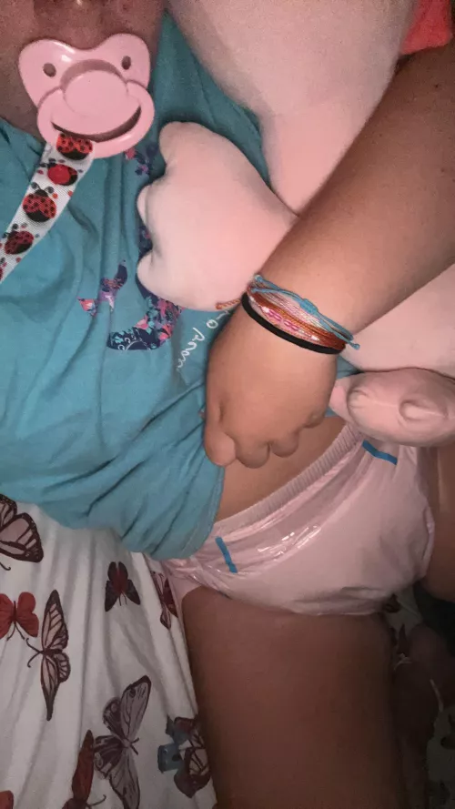 baby’s don’t need pants right? by Evening-Trick-9751