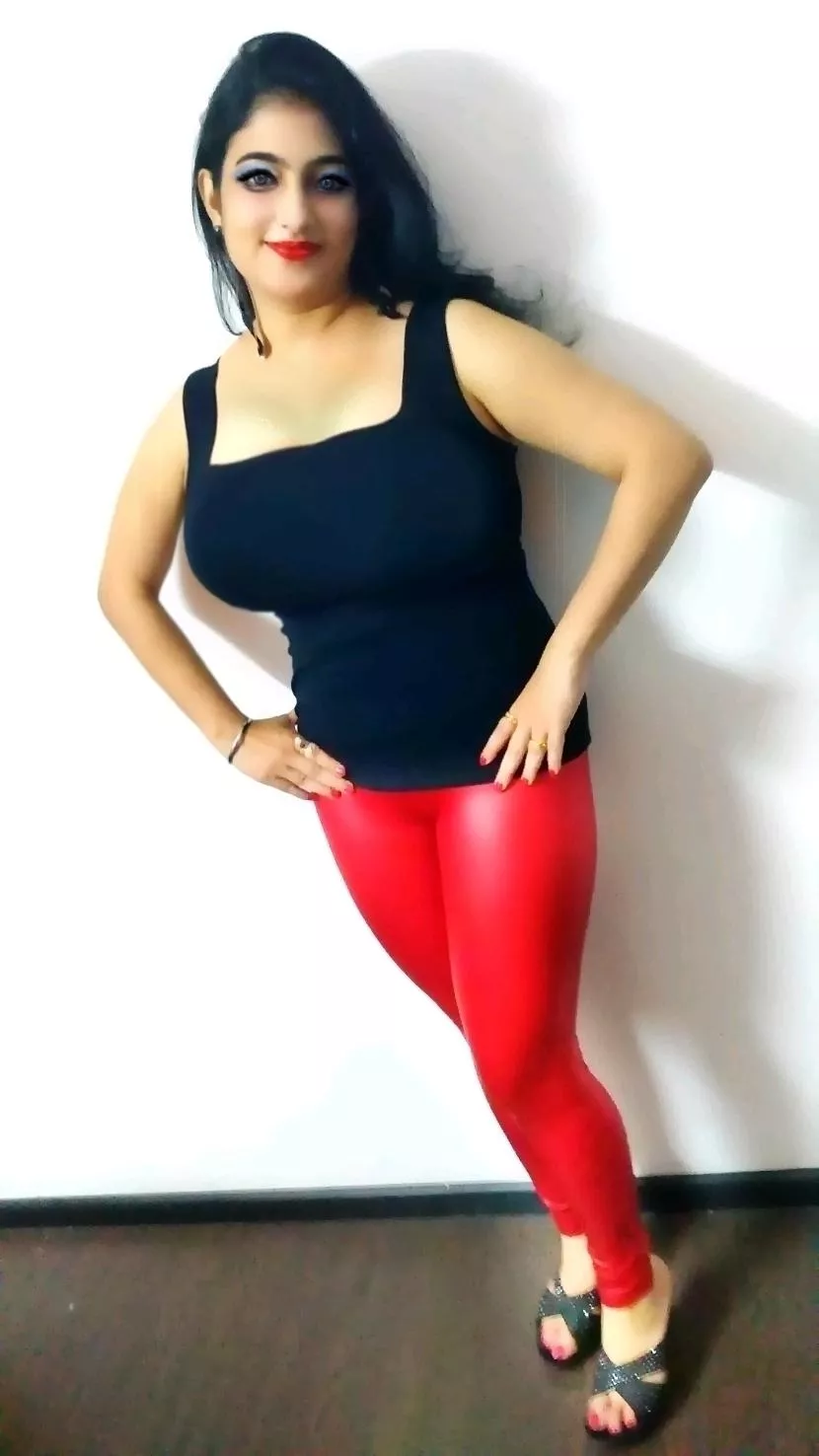 Caress me hard over these latex leggings! That's my turn-on! posted by tanisharoysweet