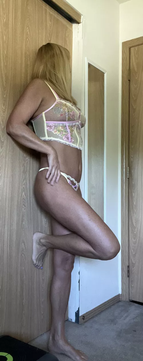 Getting my tan back…love the look! by Macie_Mae