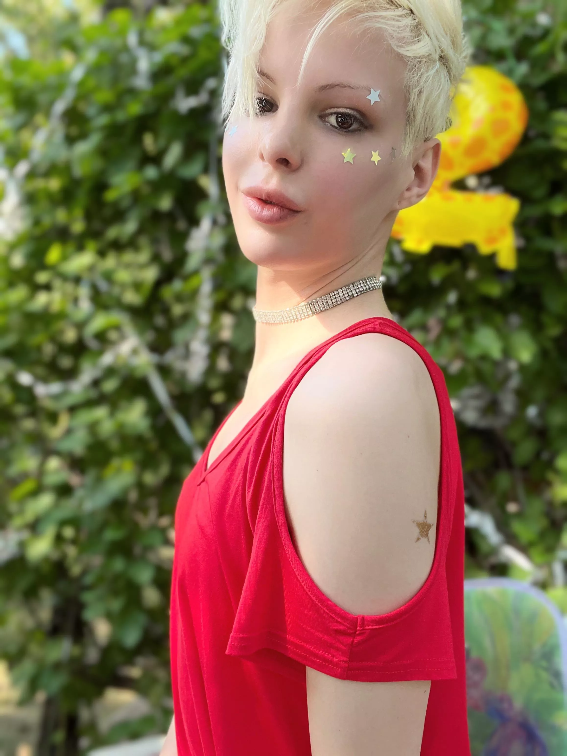 How about this look? ⭐️ posted by blonditwink