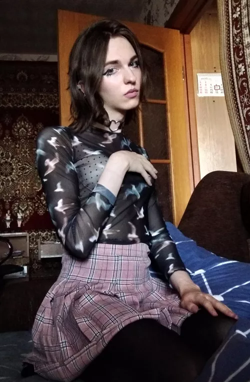 If I only know how to break this makeup-dress up-photoshoot everyday cycle ＞﹏＜ by vermillion_19