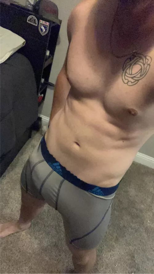 my big white cock is so hard and veiny rn😩😈 hmu by dcr_84
