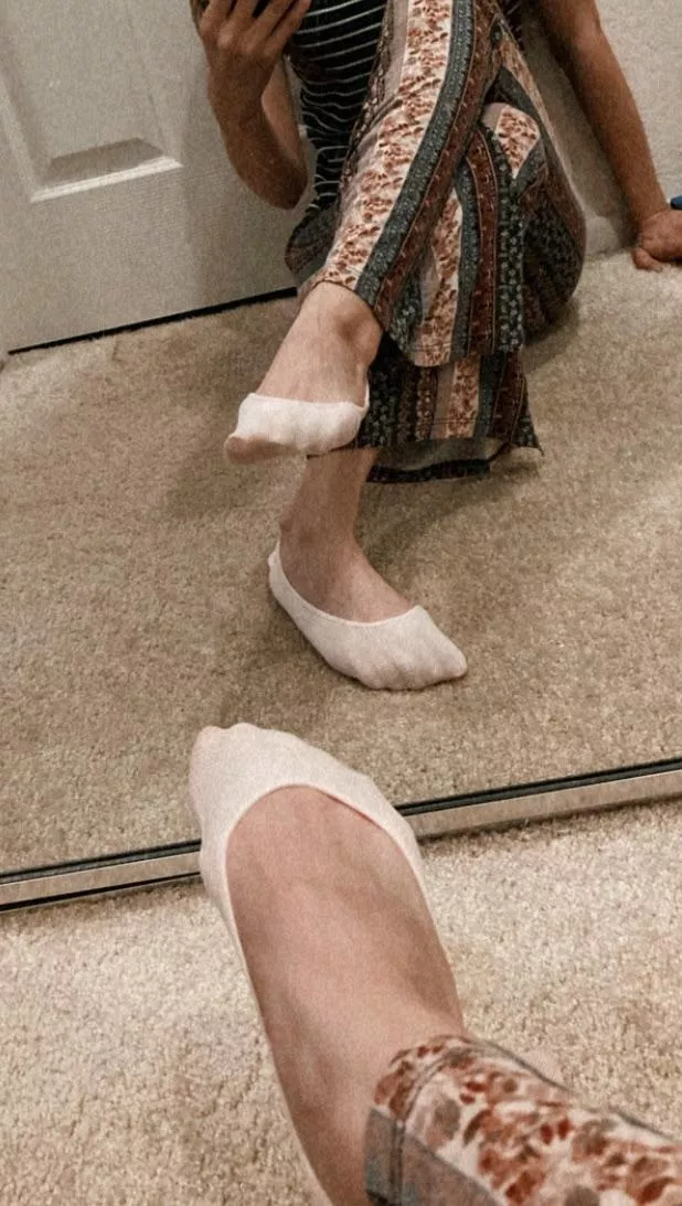 [selling] It’s Your little slut~ All of July BOGO sale on all items~Selling panties/socks/bras and more~ items $15+ posted by SlutSellingSocks