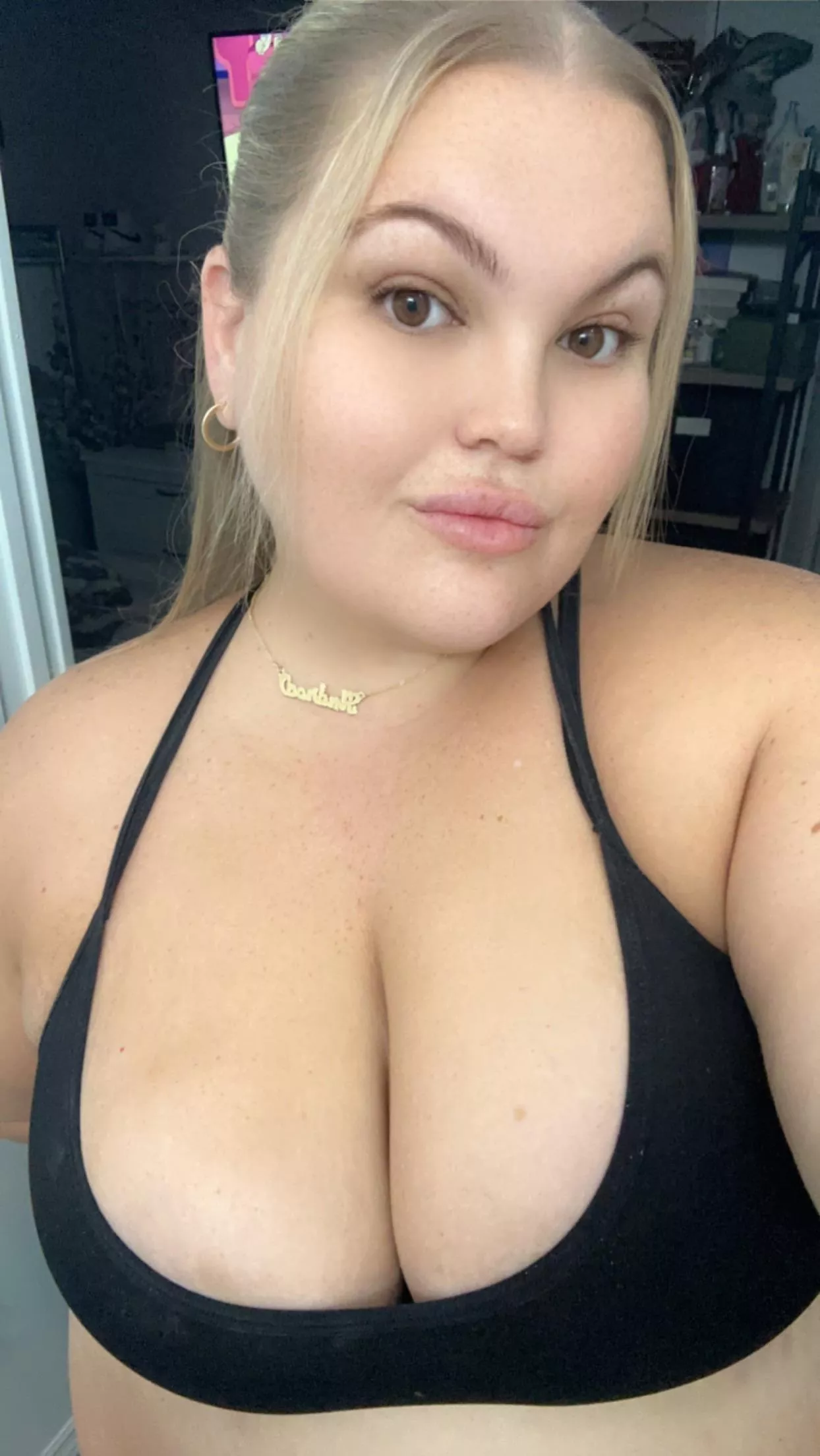 Smash or pass? posted by brittswallz