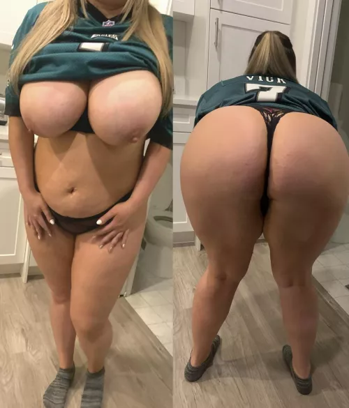 Turn on or turn off to wear sports apparel by Bustyhousewifey