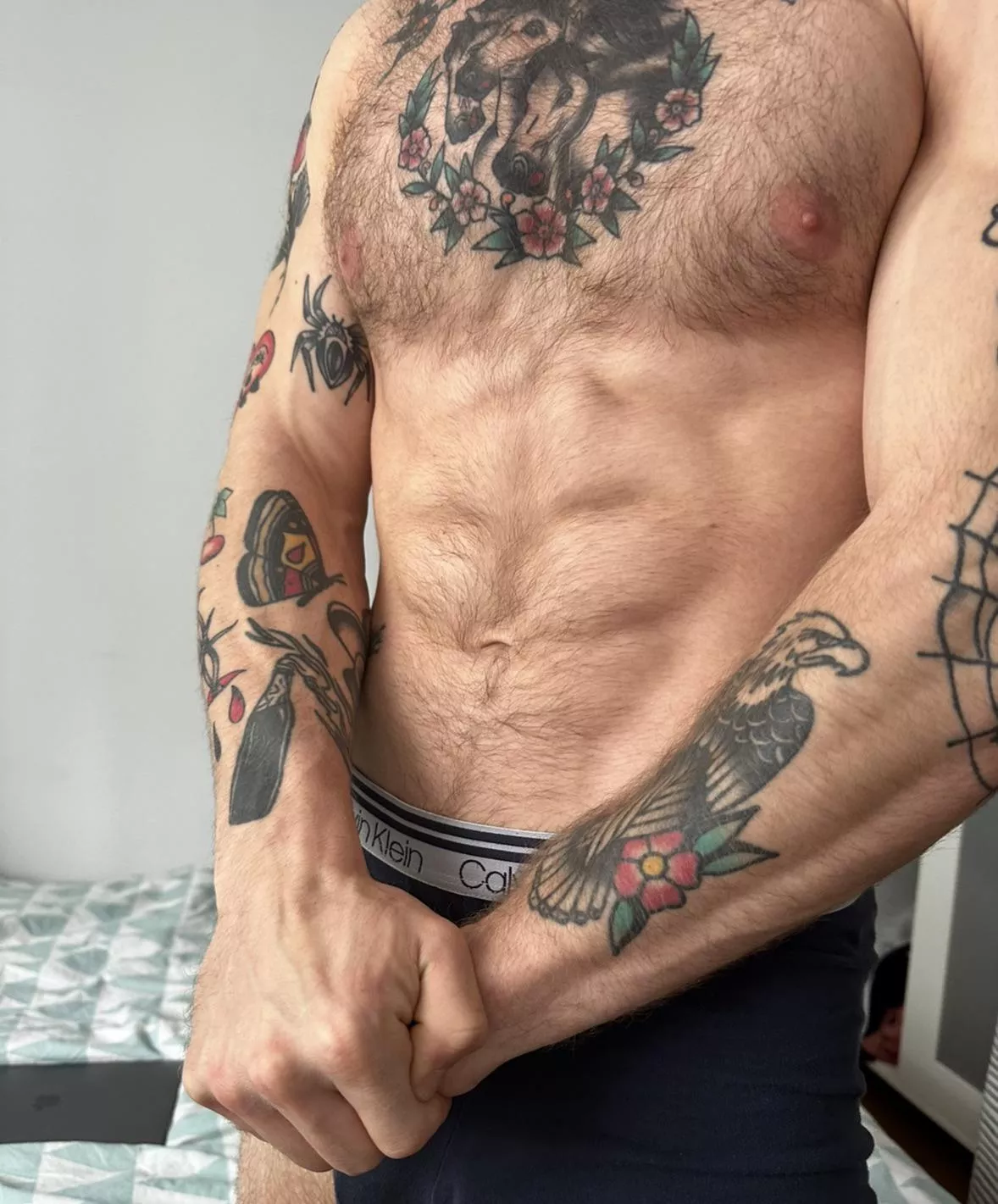 Would u hold hands with me? posted by haael12