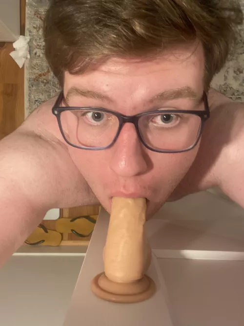 [18] Any hung alpha wanna cam and jerk off while i suck and deepthroat my dildo? by sp4c3dr4g0n