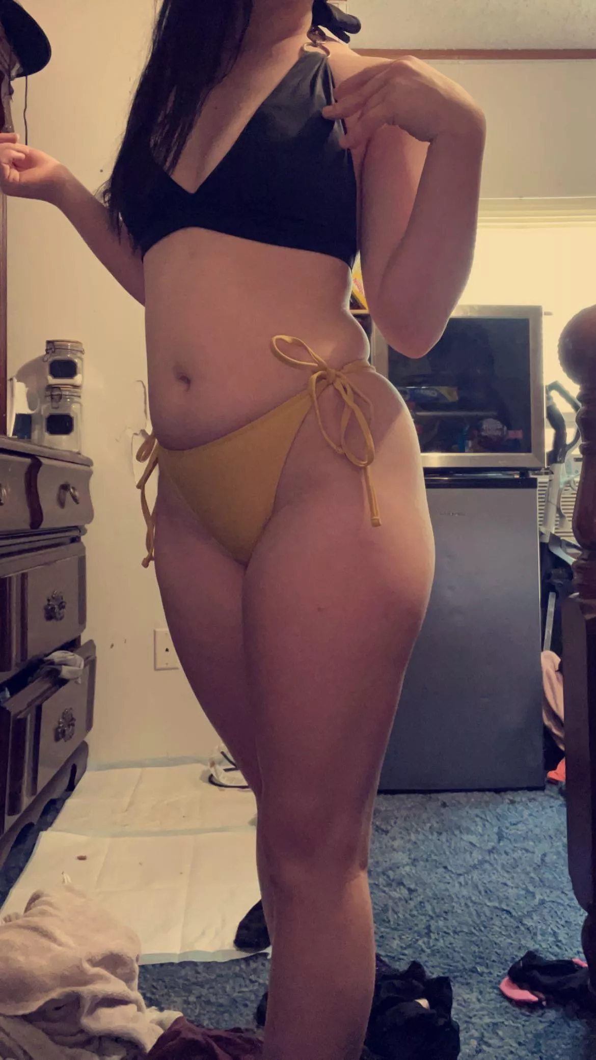 •18• do you like my bikini? posted by Fantastic-Manager-30