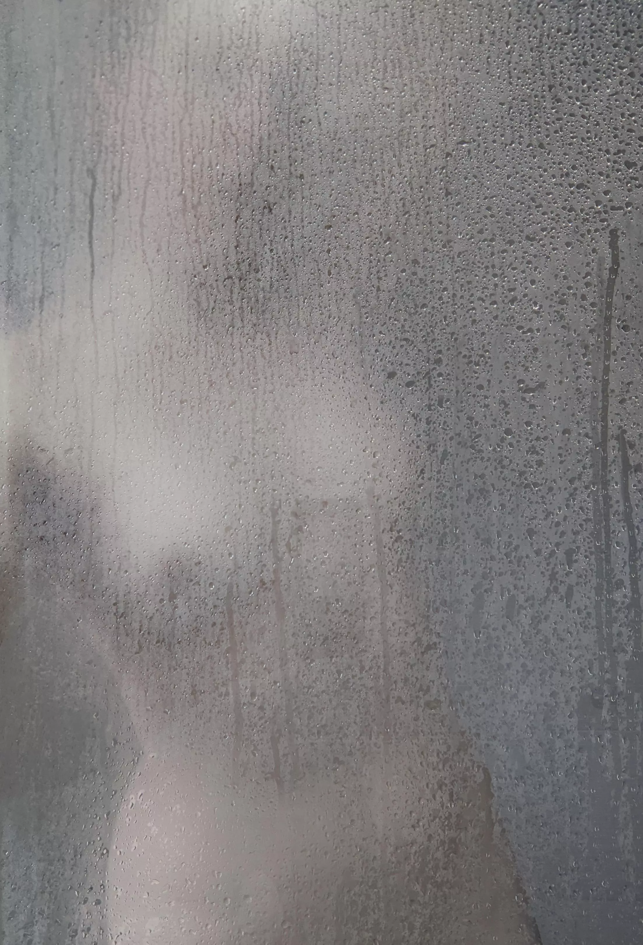 Apparition posted by lonely_chameleon_