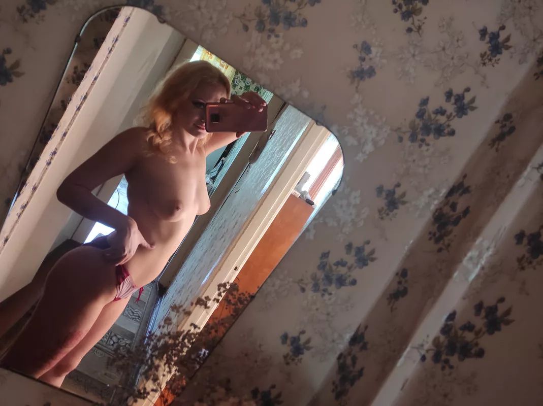 Breed me or pull out ;) posted by browneyesx