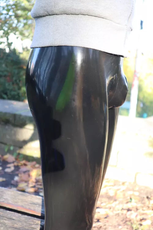 Bulge 😝 by KinkyliciousUwU