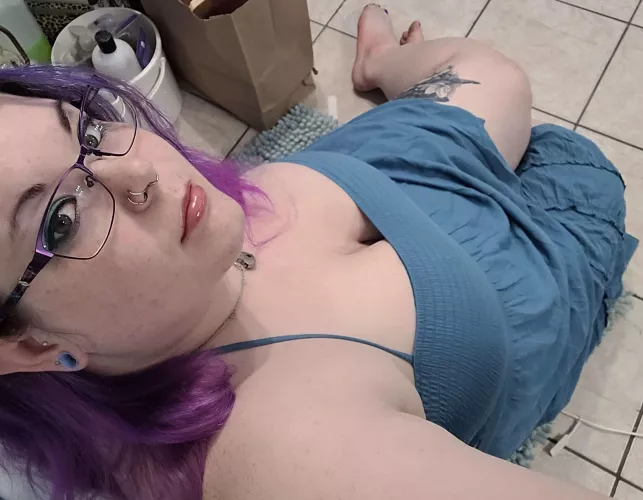 Chilling where its cool by cinanom_bunz