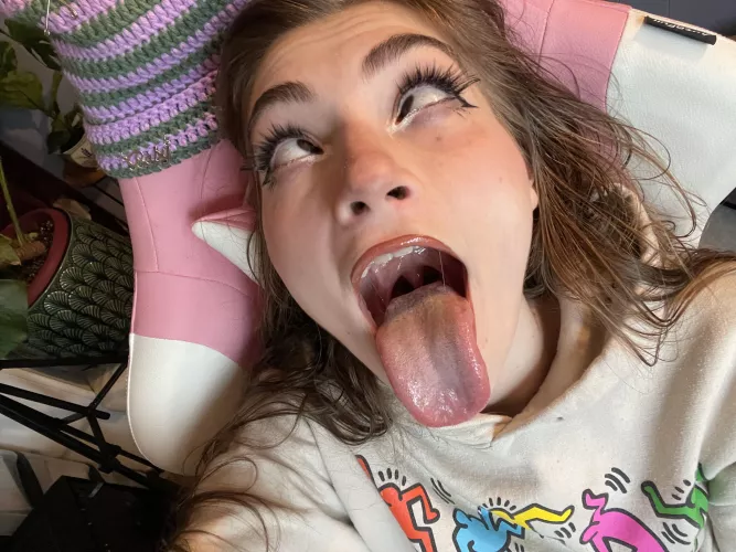 Claim my throat by Baybebona